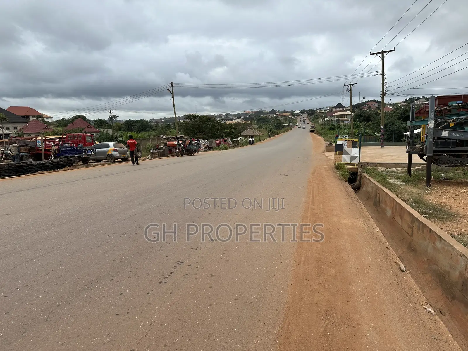 One Plot for Sale at Sokoban,Ampabame Main Road.