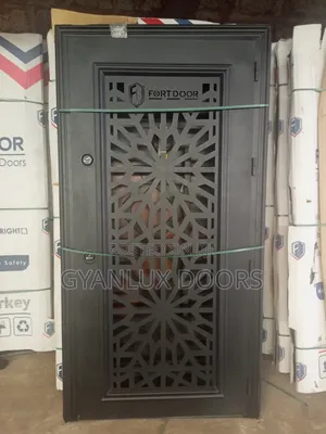 Single Door in Door Modern Black