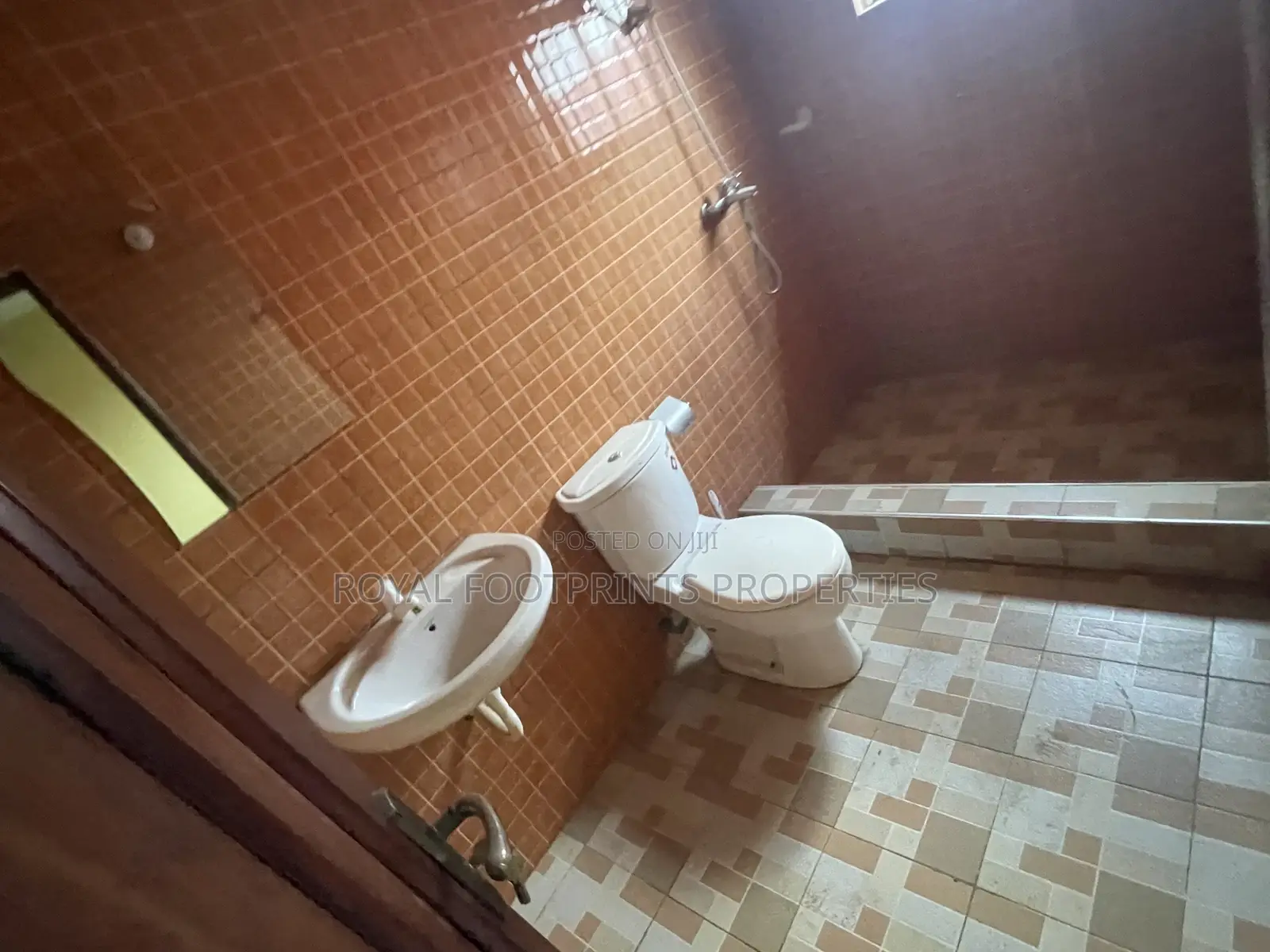 3bdrm Apartment in Royal Footprints, Oyarifa for rent