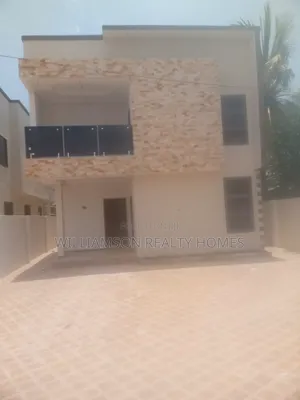 4bdrm Duplex in Hfc Estate Area, Spintex for sale