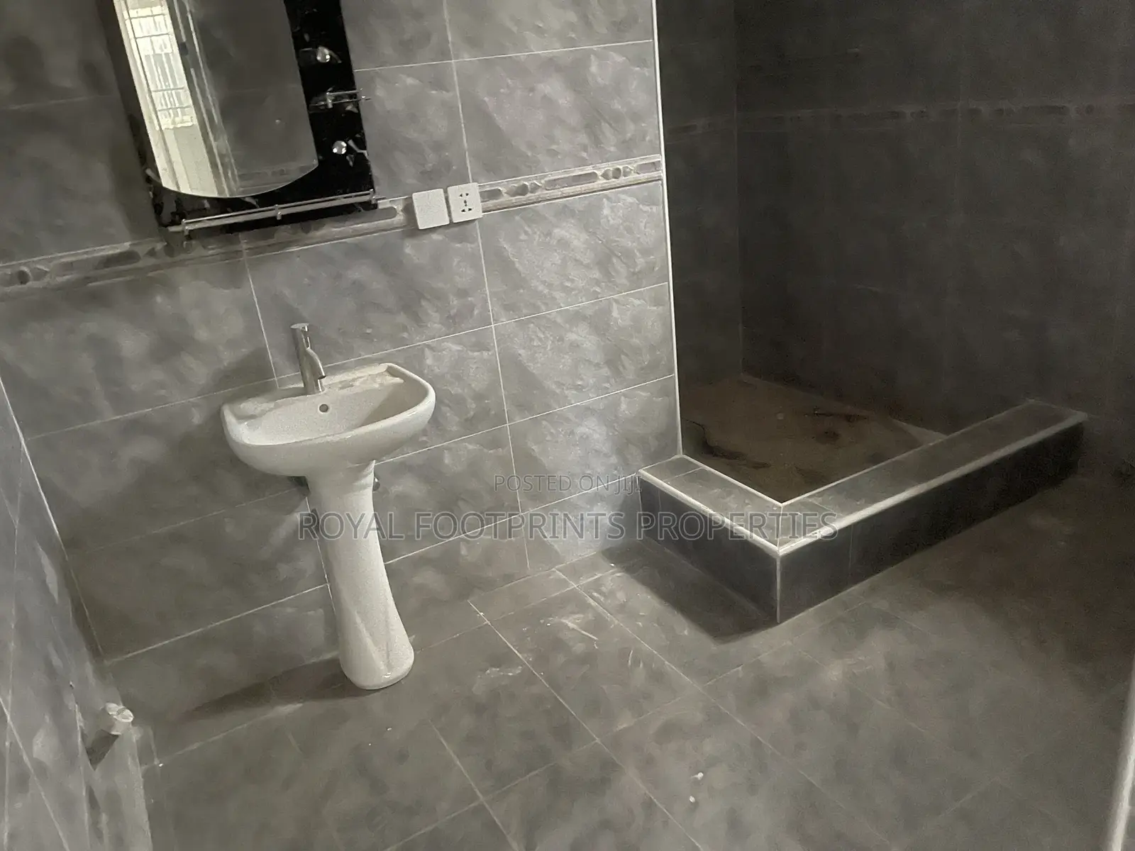 1bdrm Apartment in Royal Footprints, Abokobi for rent