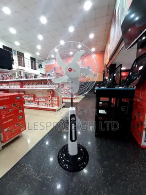 Modern Design//Remote Control 18” Fan
