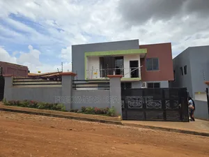 4bdrm House in Fredimens Real, Kumasi Metropolitan for sale