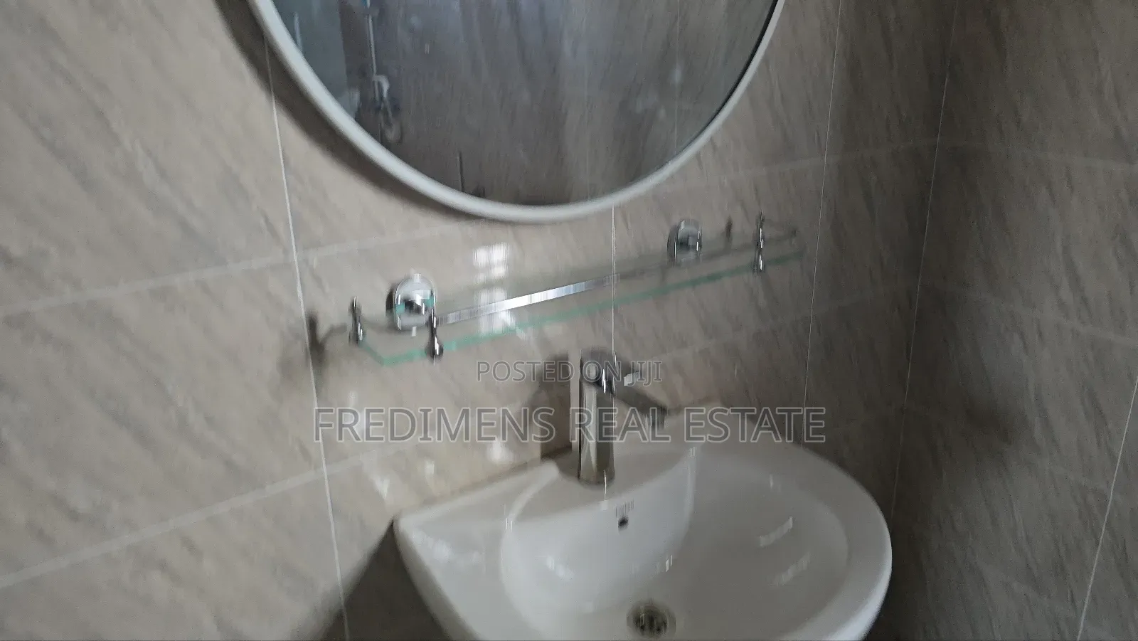 4bdrm House in Fredimens Real, Kumasi Metropolitan for sale
