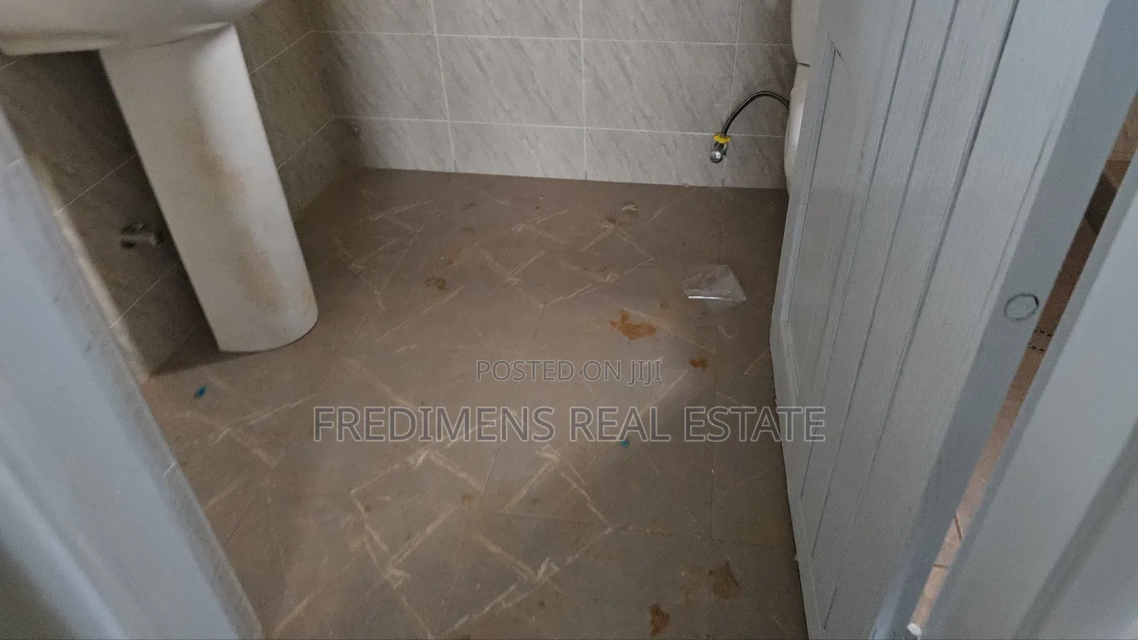 4bdrm House in Fredimens Real, Kumasi Metropolitan for sale