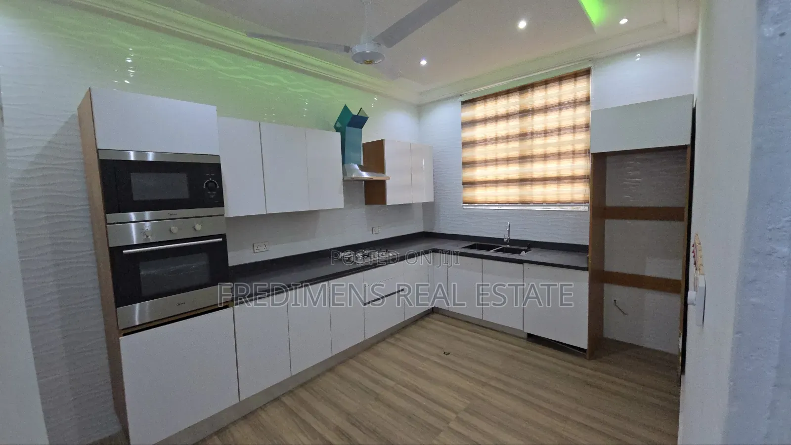 4bdrm House in Fredimens Real, Kumasi Metropolitan for sale