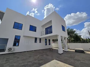4bdrm House in Fredimens Real, Kumasi Metropolitan for sale