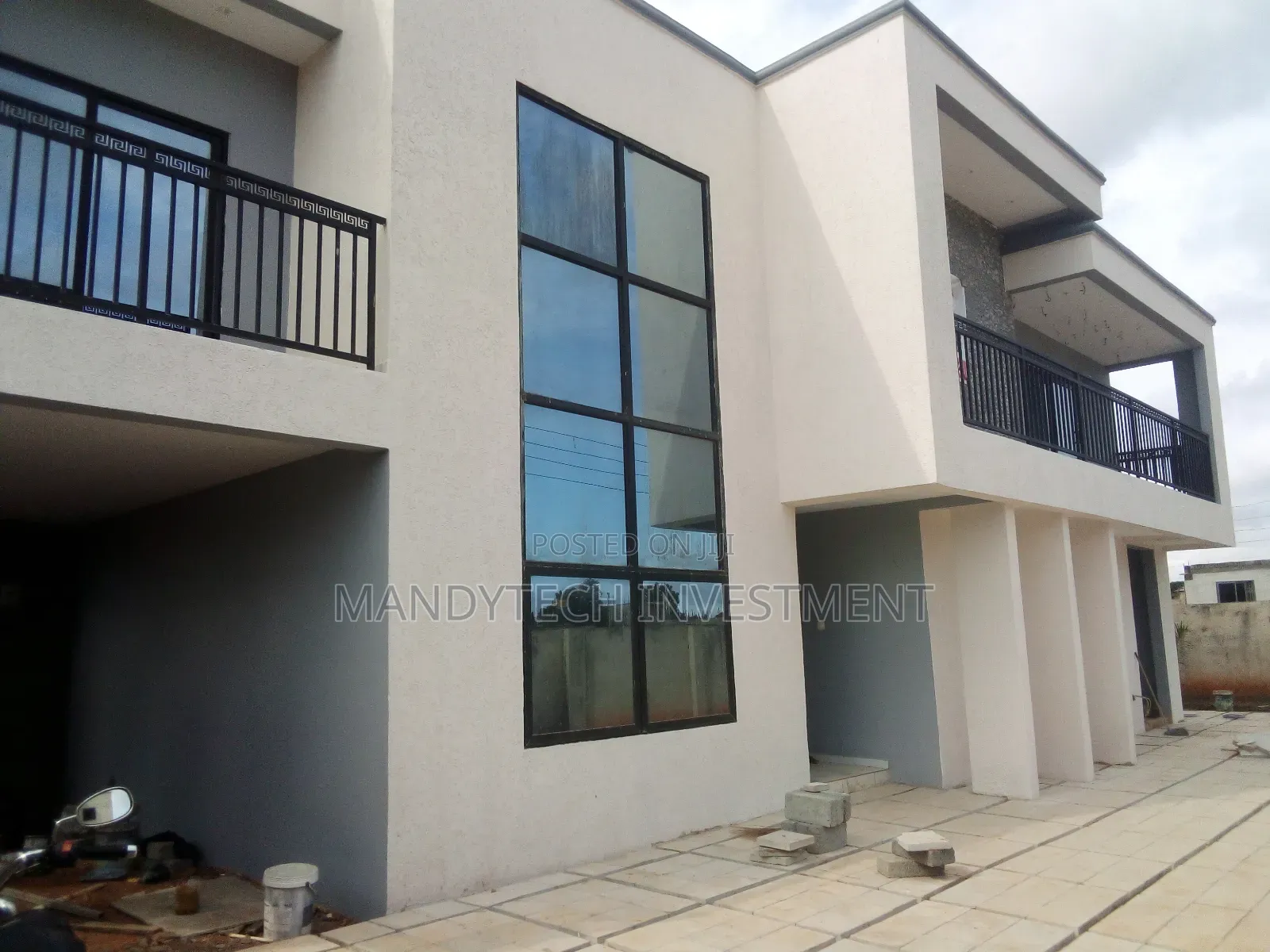 4 Bedroom House in a Prime Location