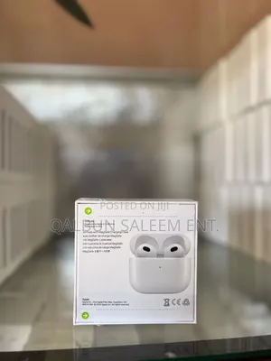Apple Airpods 3rd Generation With Lightning Charging Case