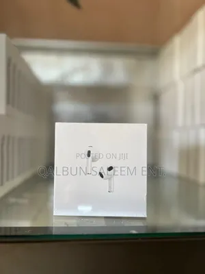 Apple Airpods 3rd Generation With Lightning Charging Case