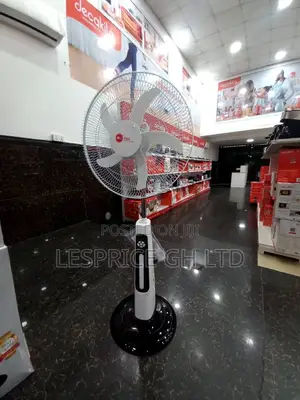 High Efficiency Rechargeable 18” Standing Fan