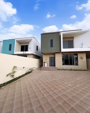 4bdrm House in Lakeside, Ashaley Botwe for sale