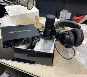 Studio Recording Set (Soundcard, Mic, Headphones)