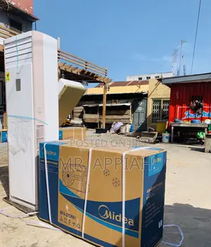 New Midea 3.0hp Floor Standing Electric Air Conditioner.