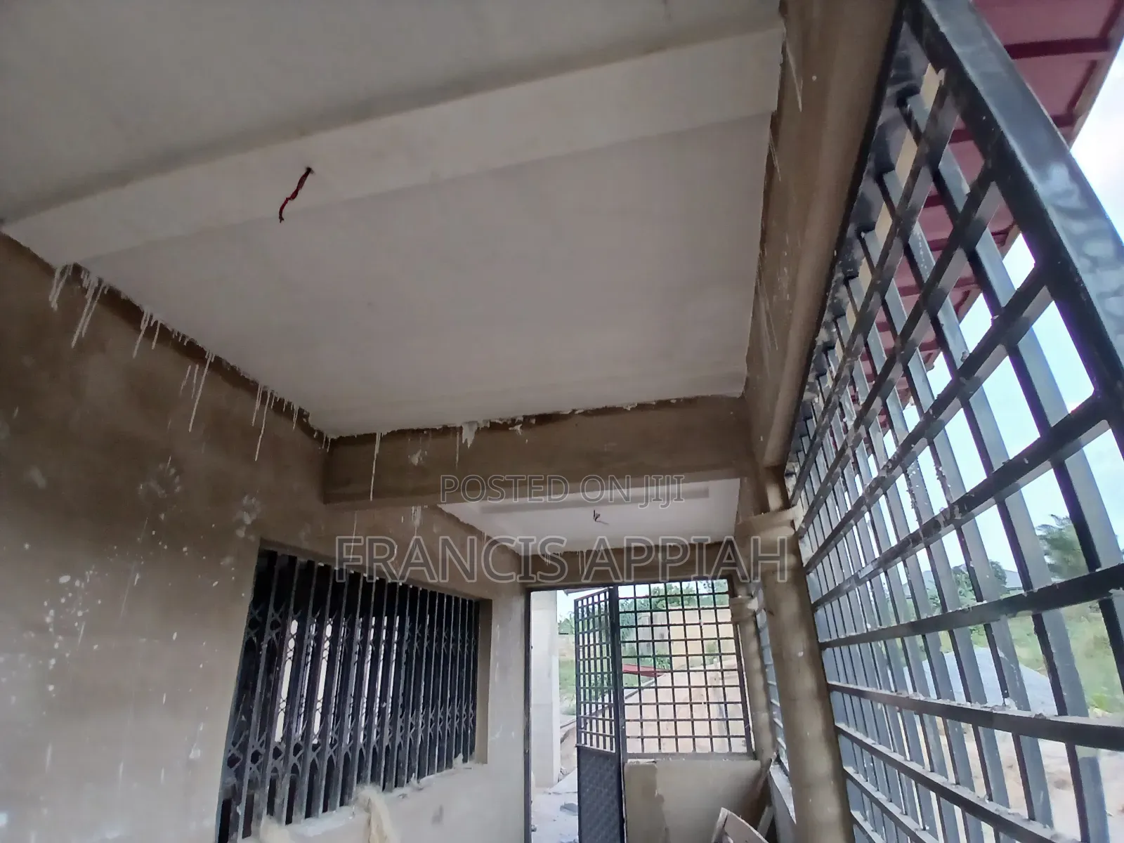 4bdrm House in Owner, Nsawam Adoagyiri Municipal for sale