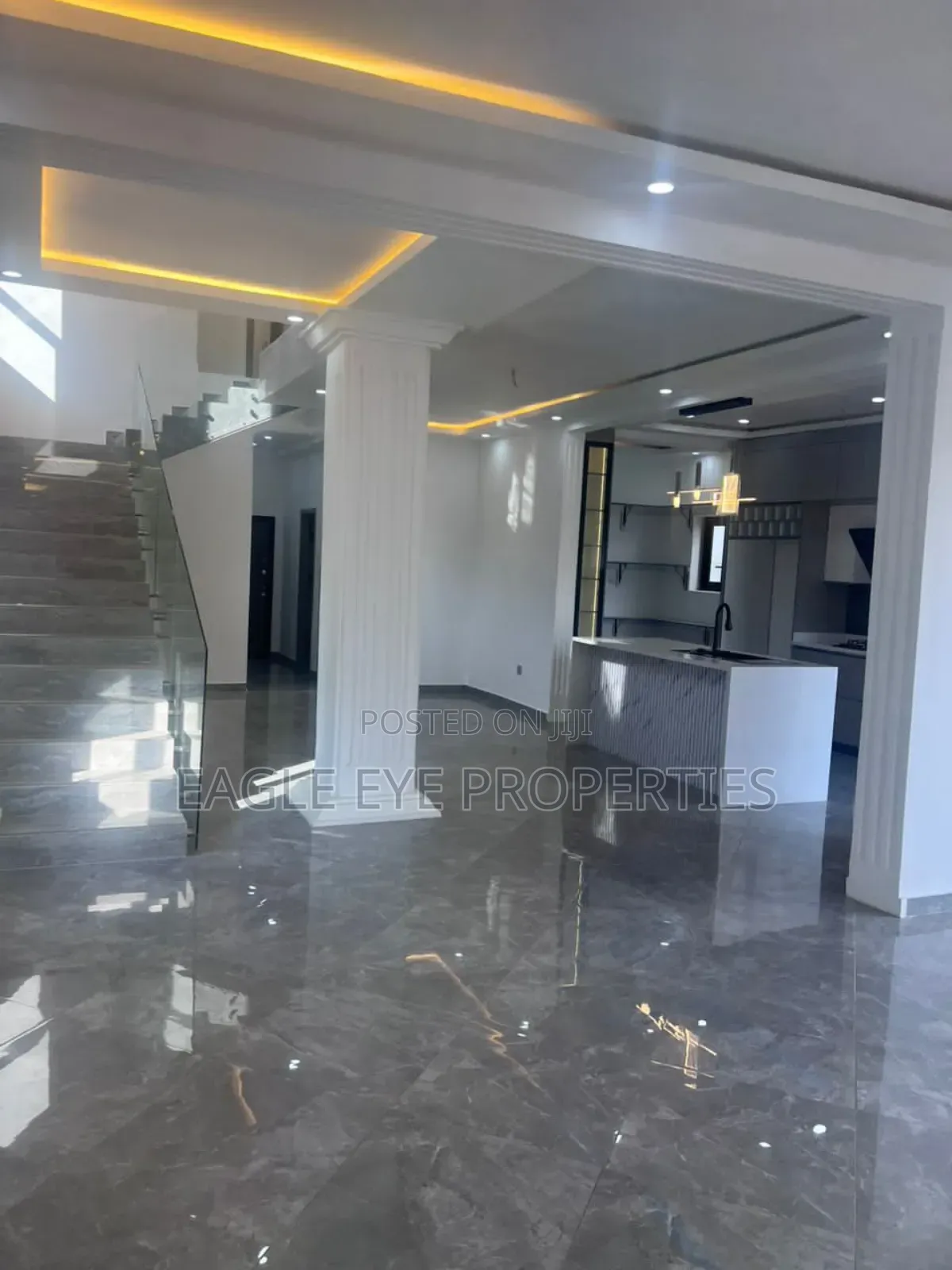4bdrm House in Adjiriganor for sale
