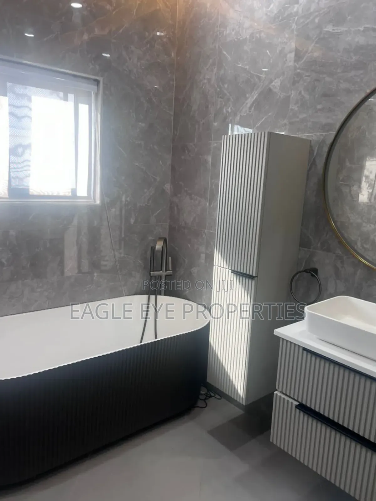 4bdrm House in Adjiriganor for sale