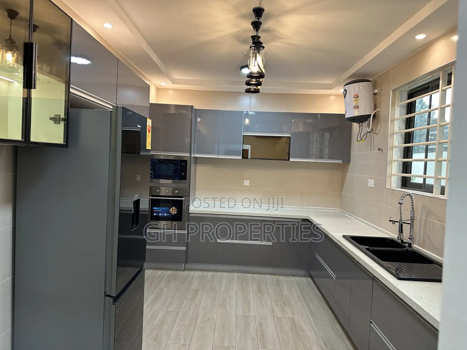 4bdrm House in Ahinsan Estate., Kumasi Metropolitan for sale