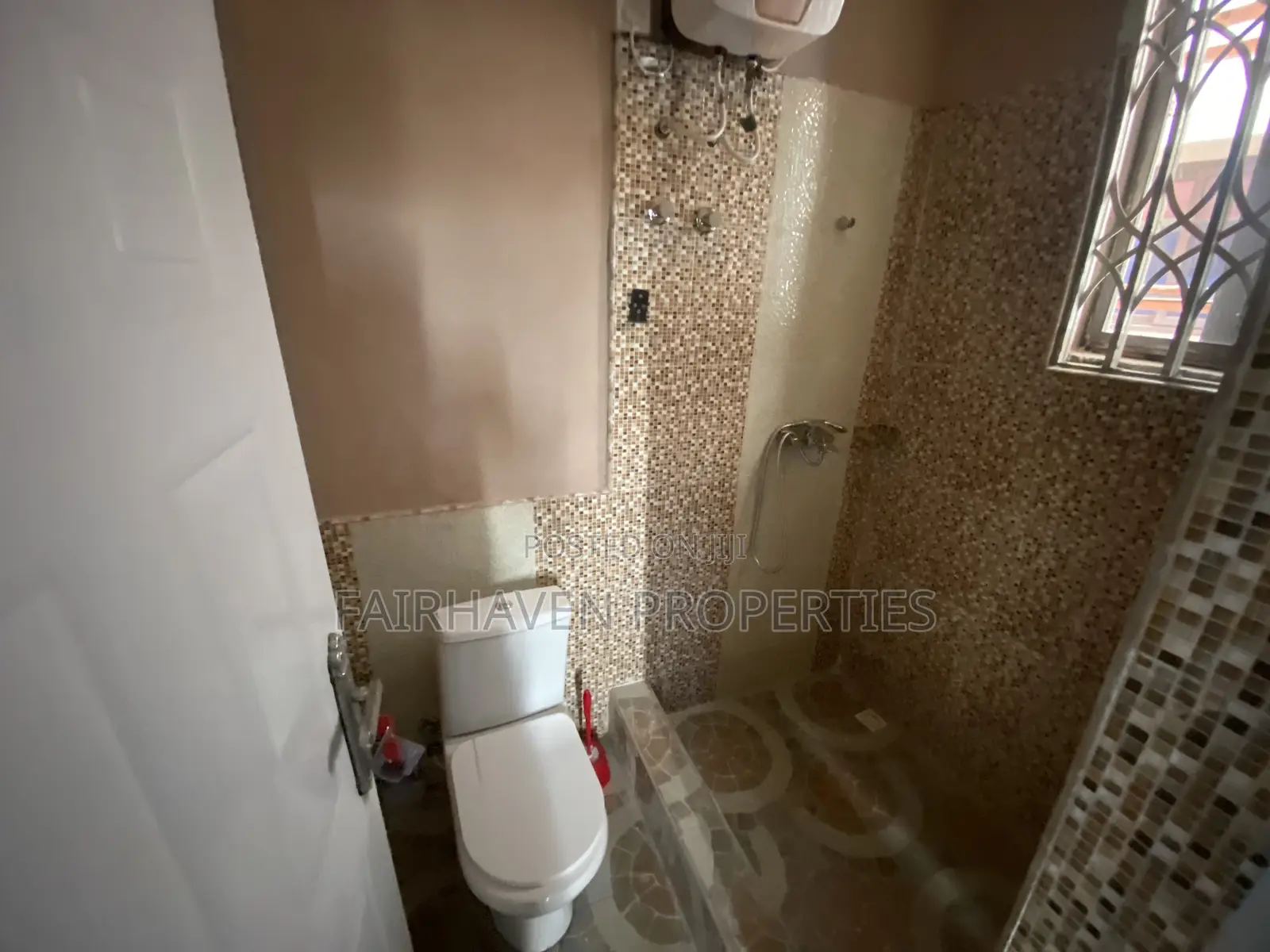 Furnished 2bdrm Apartment in Tseaddo, Airport Residential Area