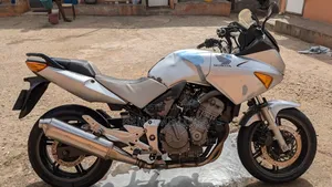 Honda CB 2013 Silver