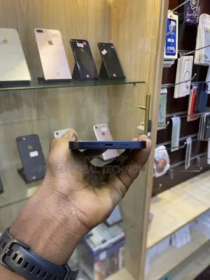 New Apple iPhone 12 64 GB Black