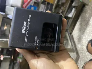 Nikon MH25 Charger