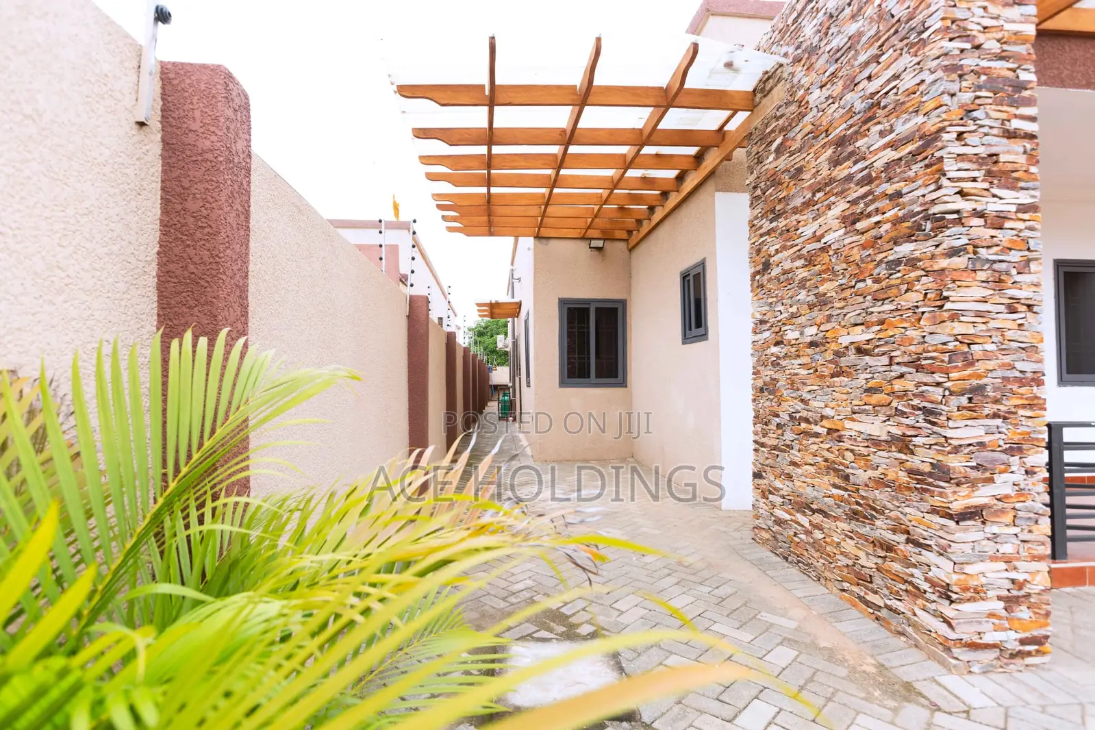 Furnished 3bdrm House in Oyarifa for sale
