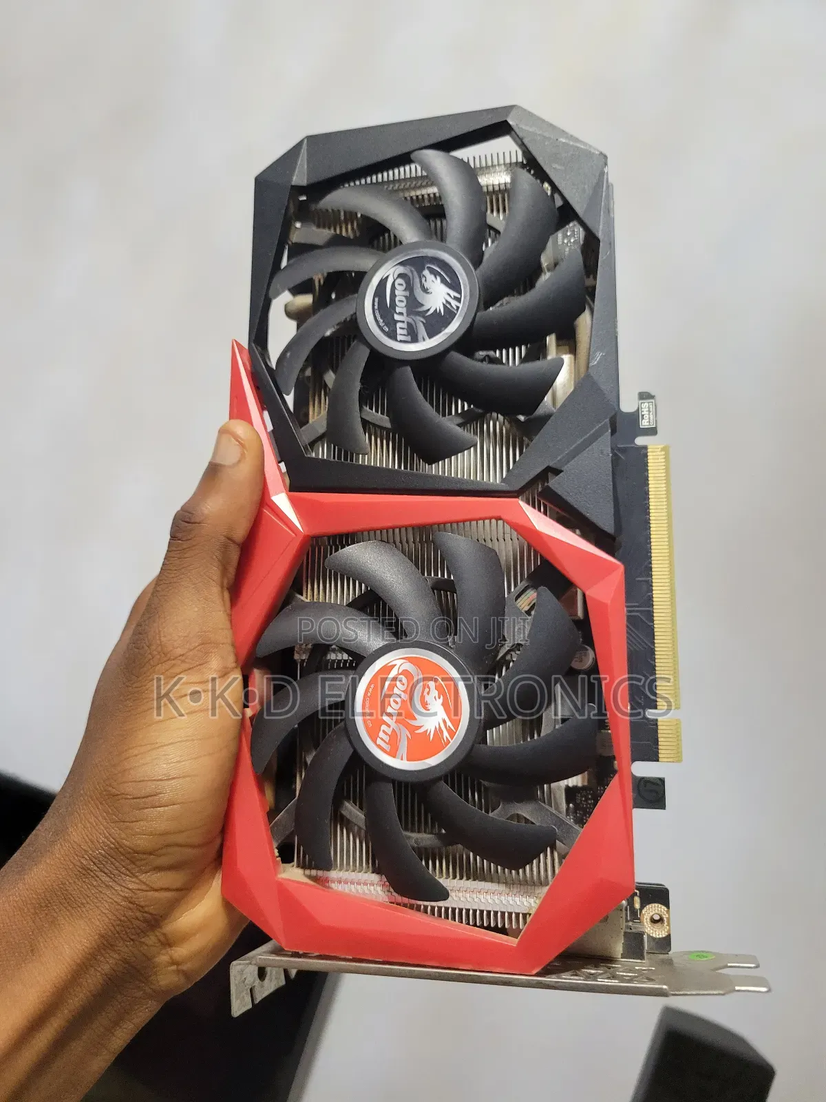 Colorful Tomahawk Gtx 1660
6gb