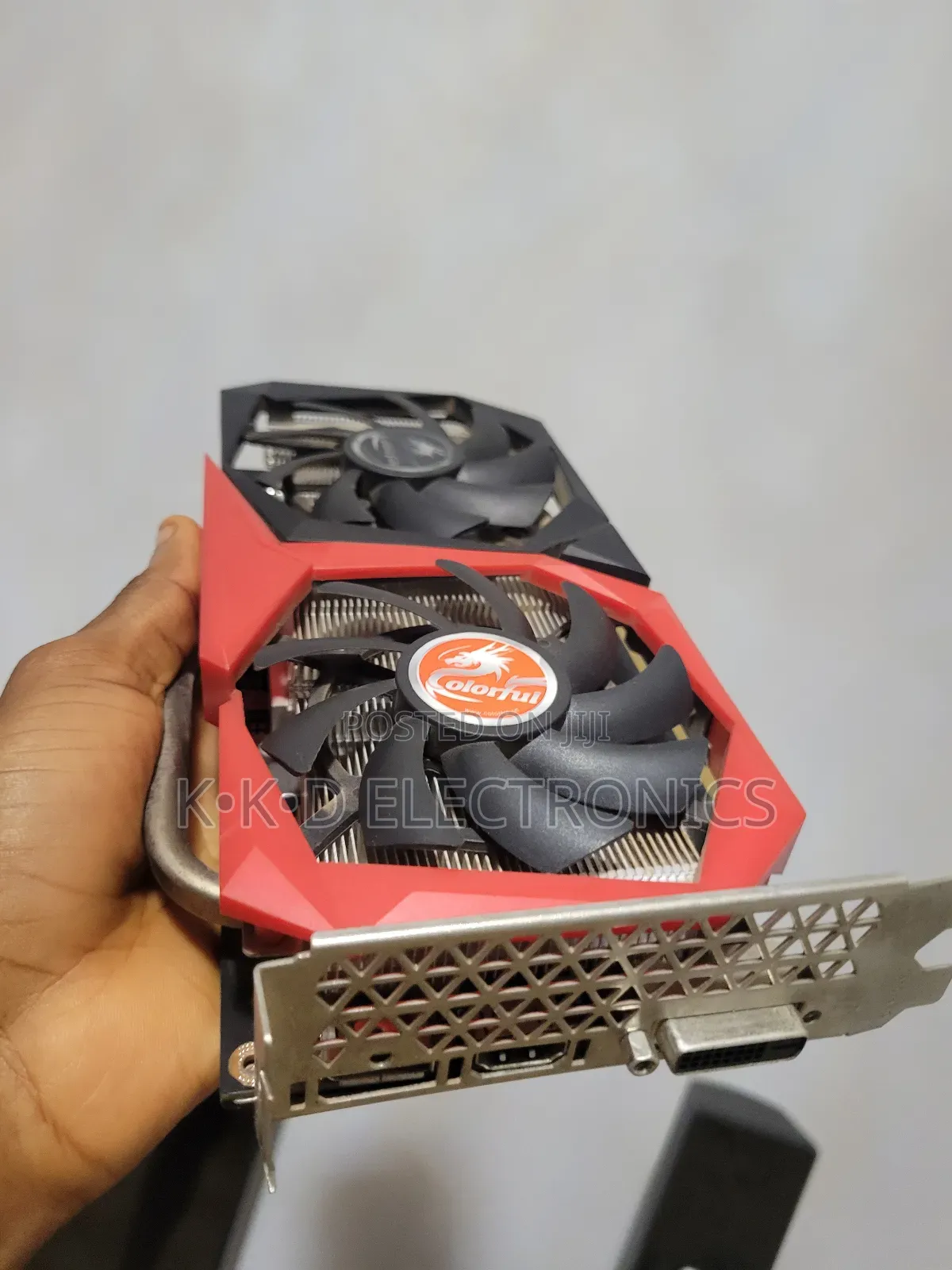 Colorful Tomahawk Gtx 1660
6gb