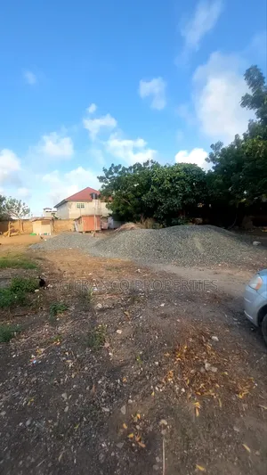 2 and Half Plots of Land for Sale