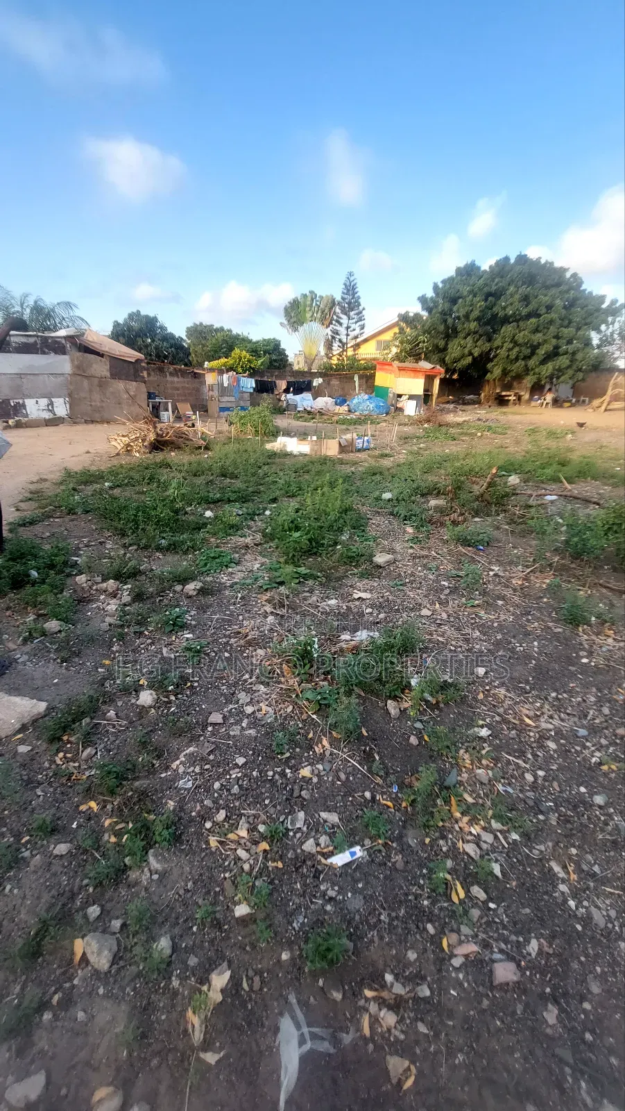 2 and Half Plots of Land for Sale