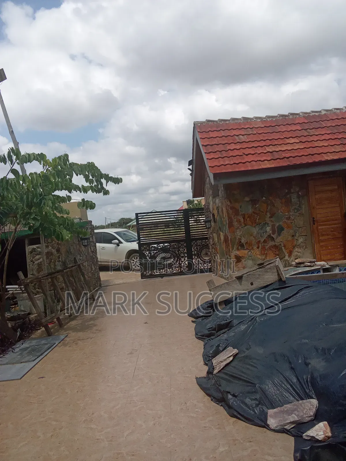 Furnished 4bdrm House in Amasaman for sale