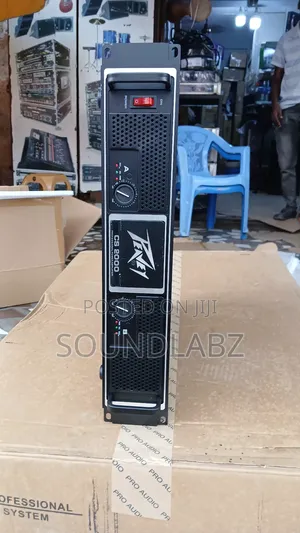 Peavey Cs2000 Full/Half Range Speaker Amplifier