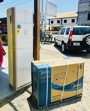 Midea Standing Floor 3.0hp