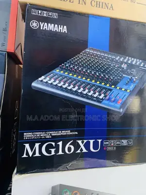 Durable and Affordable Yamaha MG16XU 16-Input 6 Bus Mixer.
