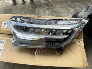 Honda CR-V 2017 Headlights
