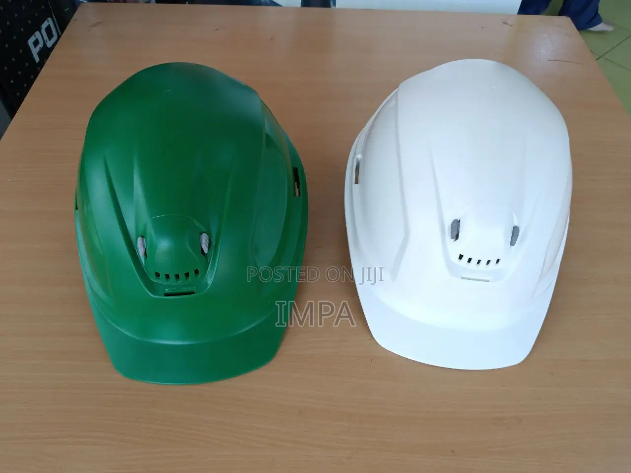 Uvex Pheos B-WR Weiss Vented Safety Helmet Color: White & Gr
