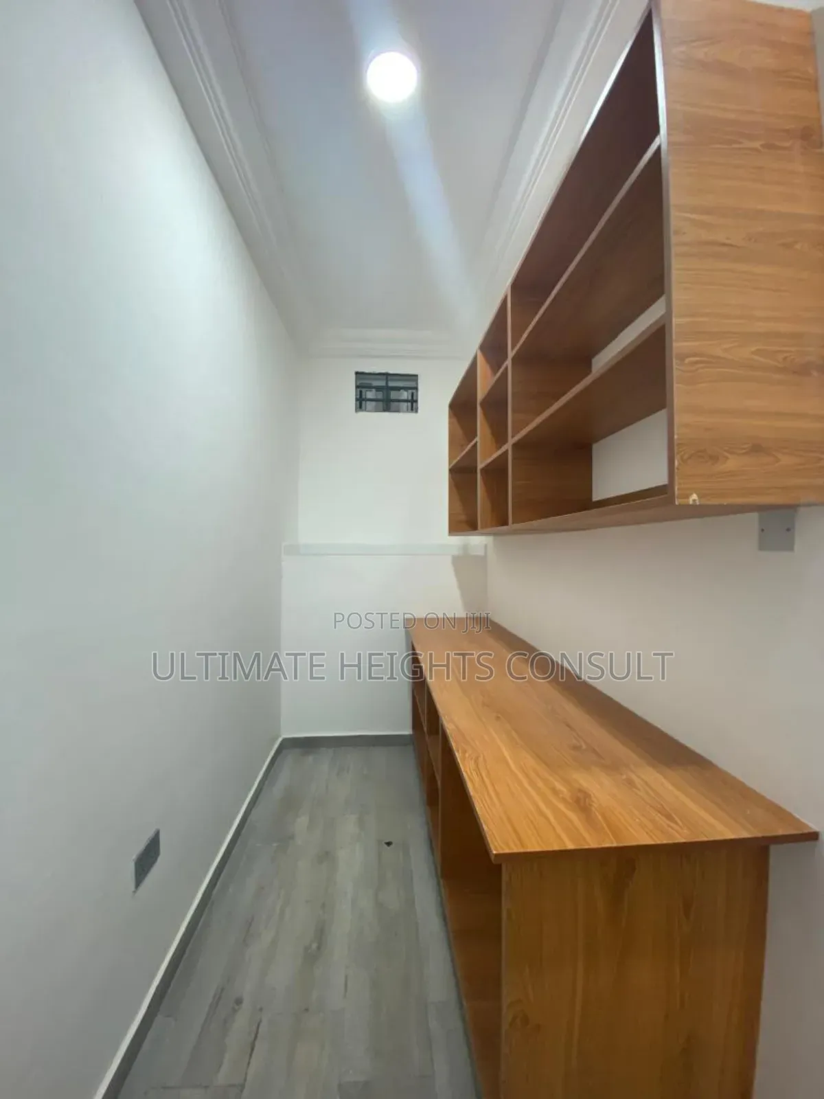 4bdrm House in Lakeside Estates for sale