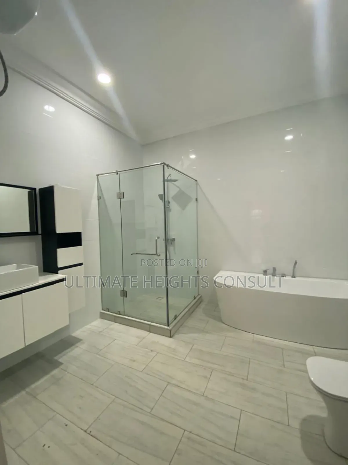 4bdrm House in Lakeside Estates for sale