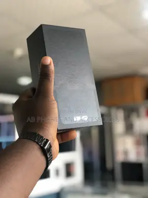 New Samsung Galaxy S20+ 5G 256 GB Purple