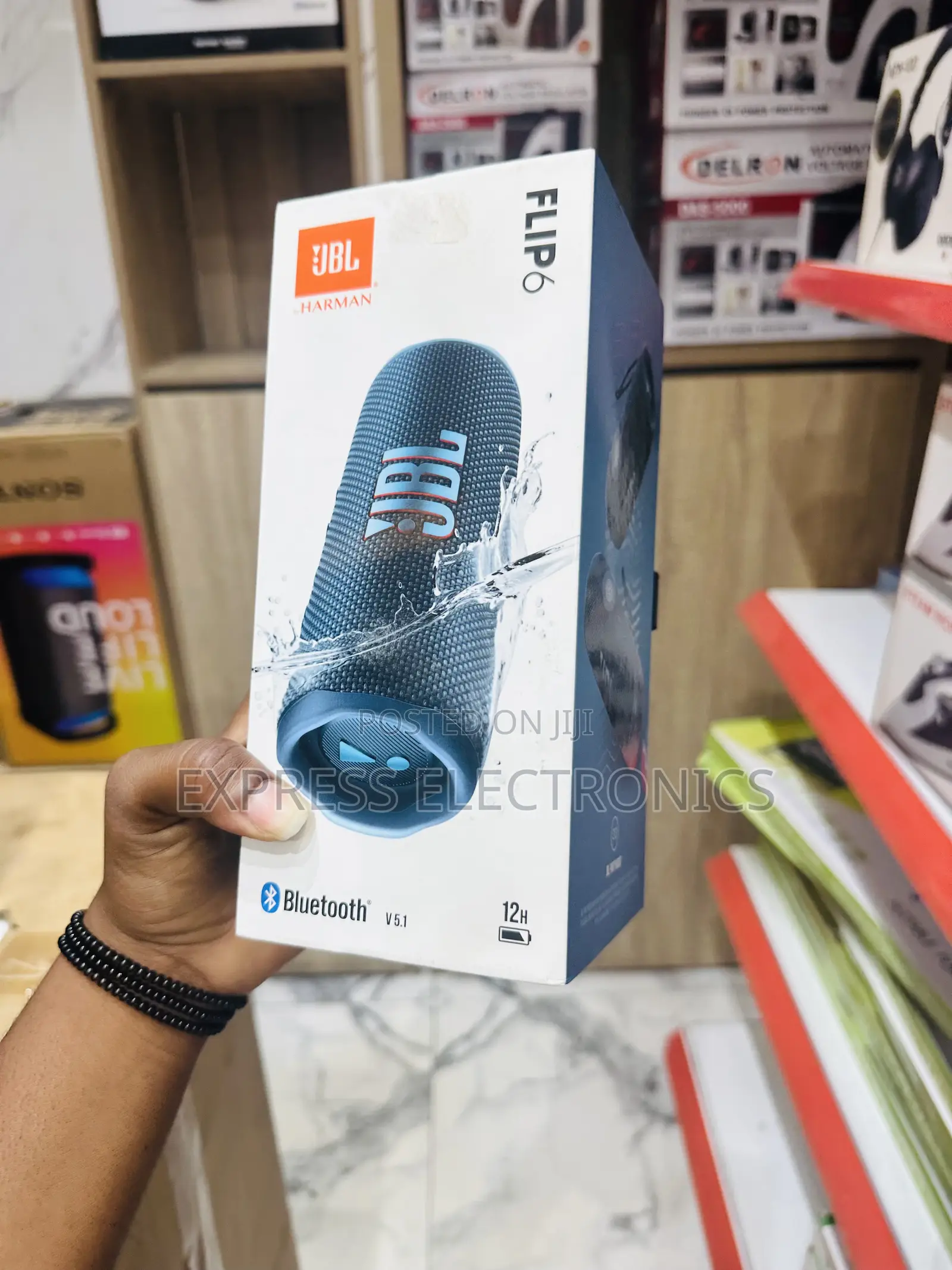 Play Better With Flip 6 Bluetooth Speaker