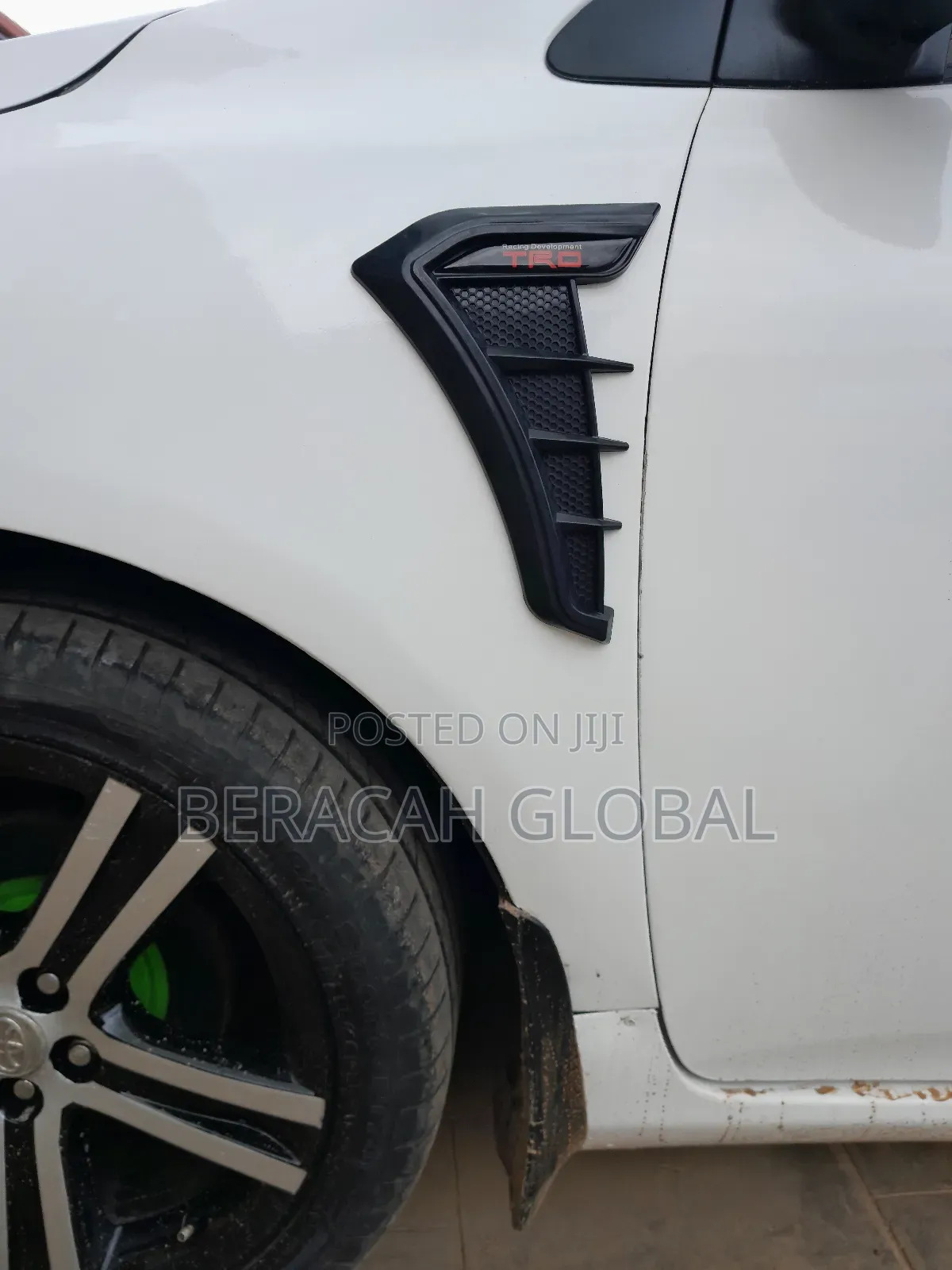 Fender Vent Air Flow Outlet Spoiler Small Size