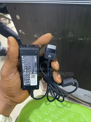 Dell Venue 11 Pro Charger/Adapter 19v~1.8A. Flat/Brush Mouth