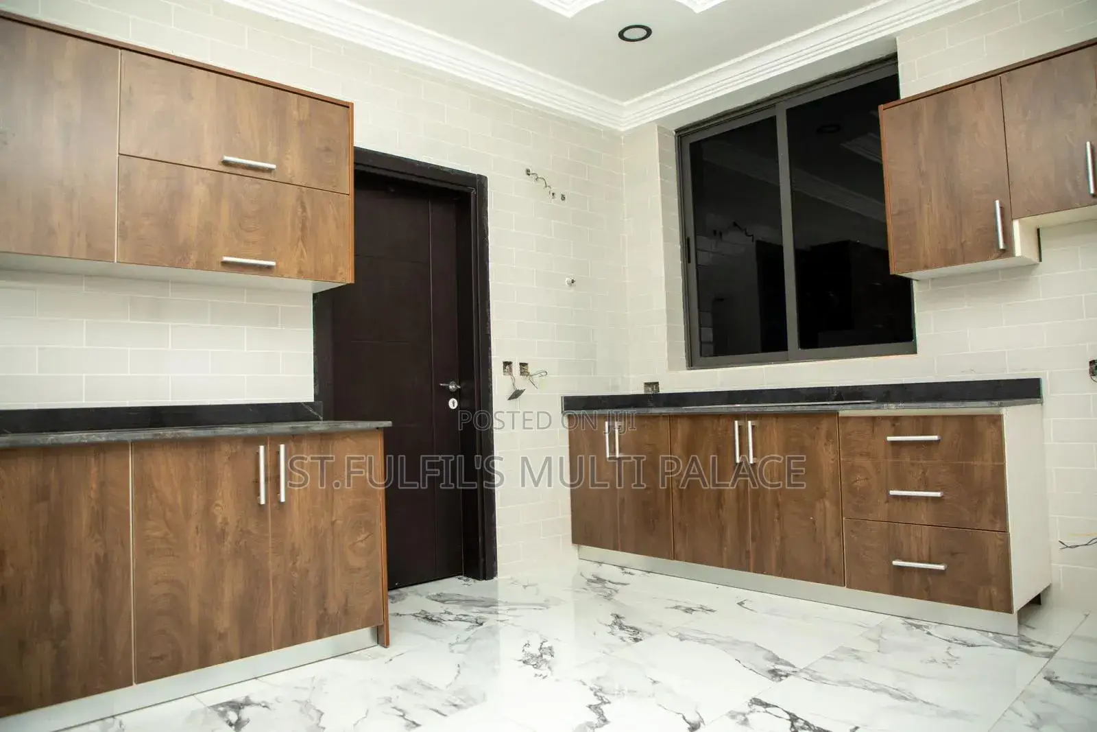 4bdrm House in Oyarifa Ayi Mensah, Adenta for sale