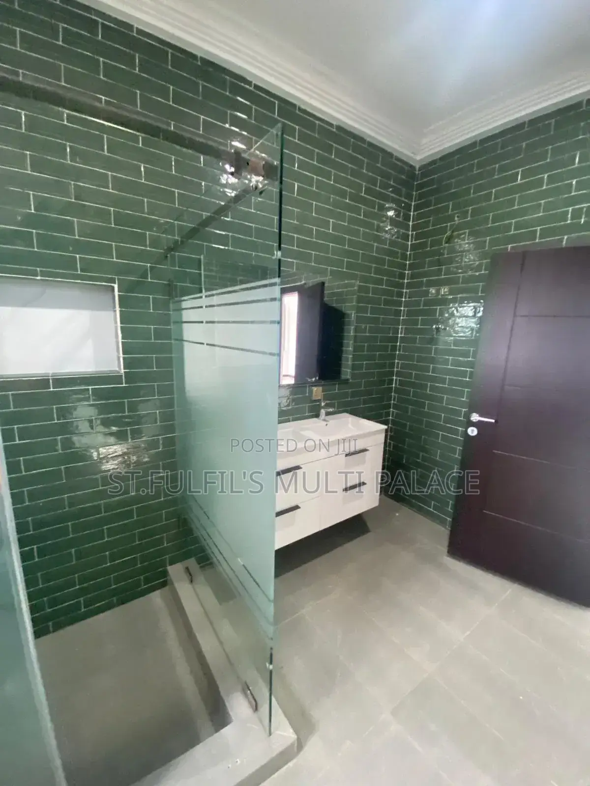 4bdrm House in Oyarifa Ayi Mensah, Adenta for sale