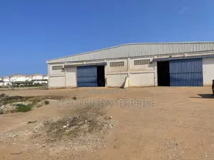 800 SQM Warehouse Located at Tema