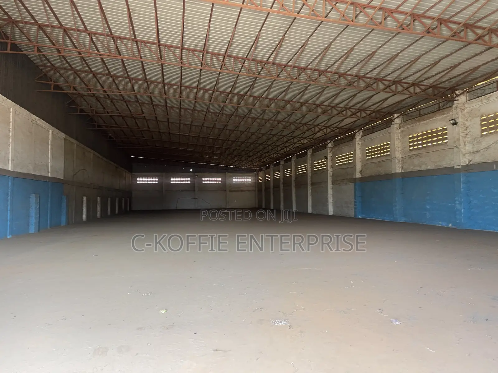 800 SQM Warehouse Located at Tema