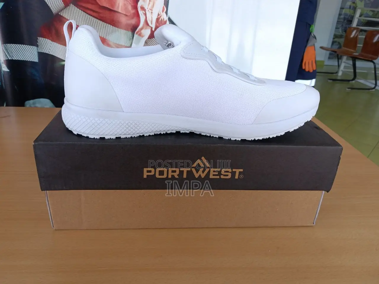 Portwest Running Shoe Color:White