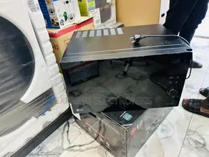Smart Inverter Black LG Microwave 42L