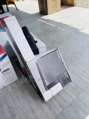 454watt Samsung 5.1channel Bluetooth Sound Bar(Q59ct).